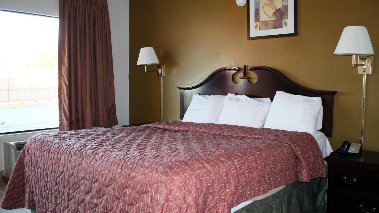 Royal Inn & Suites Tyler Εξωτερικό φωτογραφία